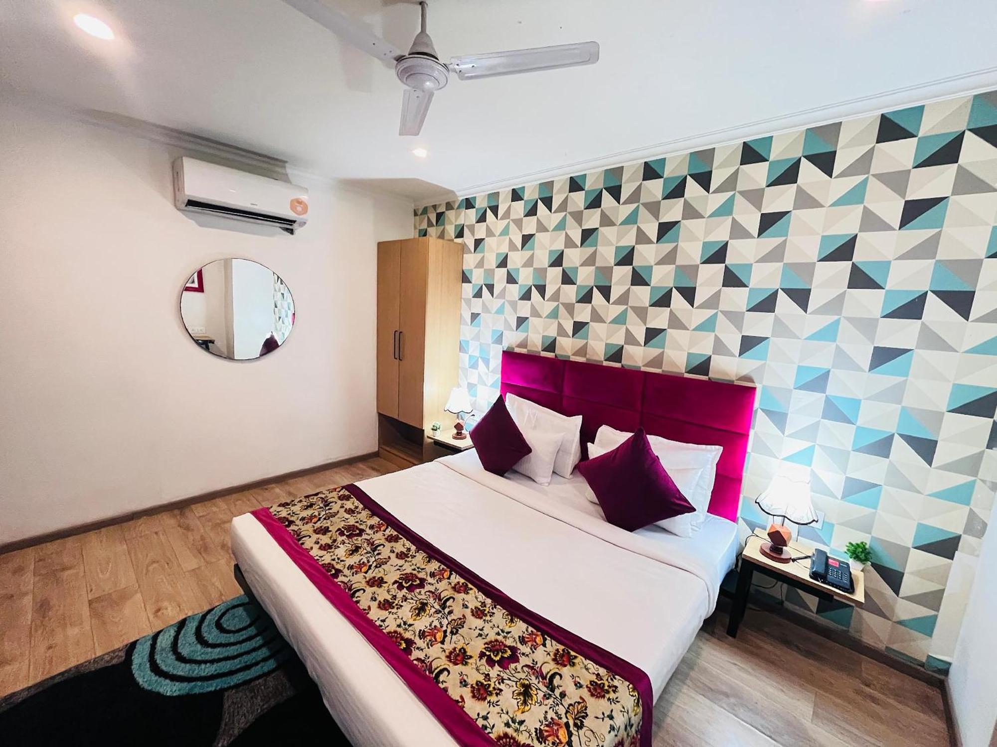 Qotel Hotel Chhatarpur - Oppsite Tivoli Garden 新德里 外观 照片